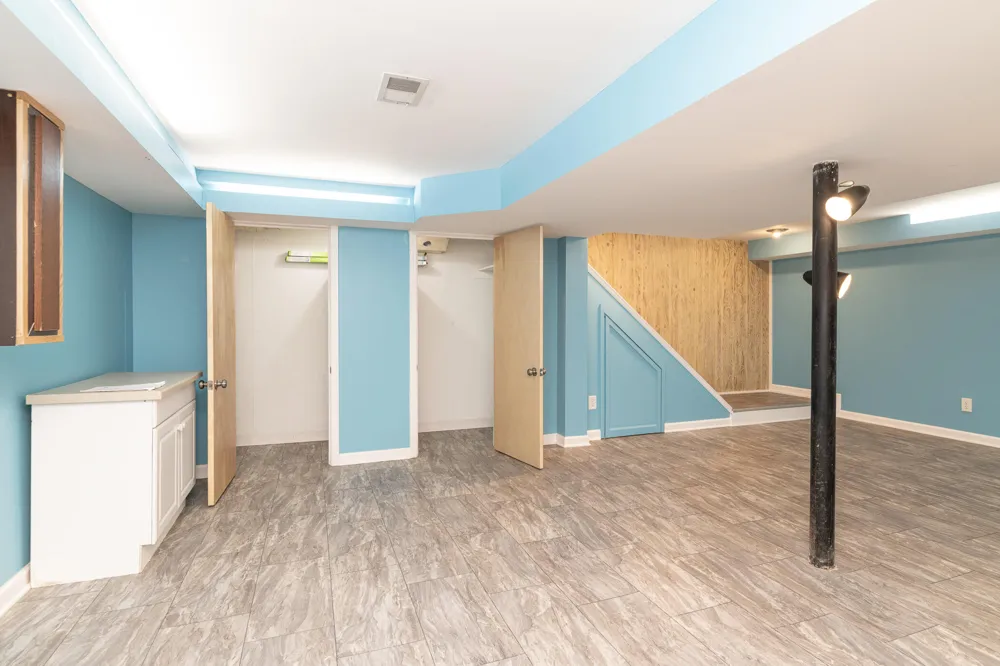 1734 Greenbriar Drive Portage, MI 49024