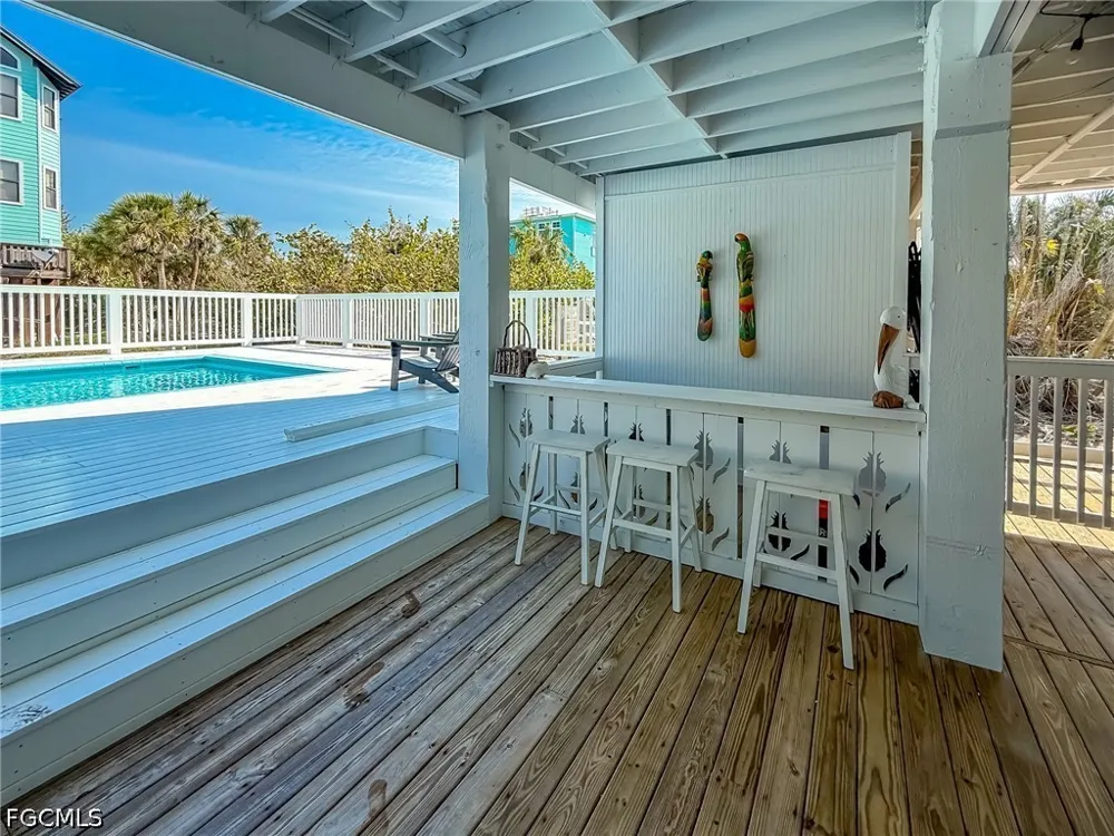Smugglers Drive Upper Captiva, FL 33924