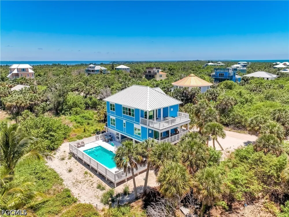 Smugglers Drive Upper Captiva, FL 33924