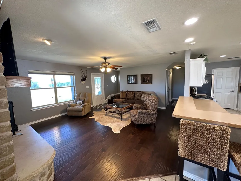 2901 Wind Mill Court Tolar, TX 76476