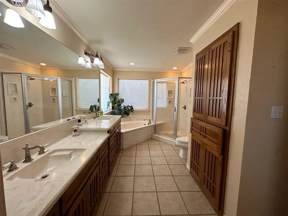 2901 Wind Mill Court Tolar, TX 76476