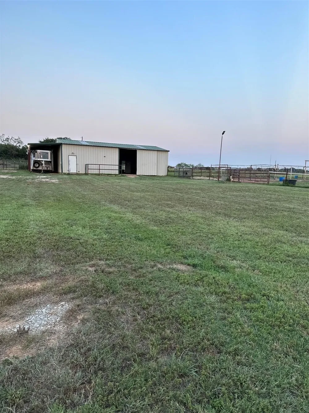 2901 Wind Mill Court Tolar, TX 76476