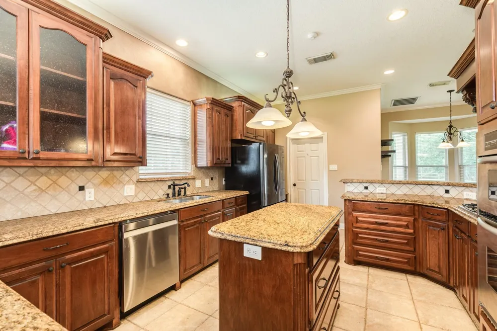 19819 County Road 684a Sweeny, TX 77480
