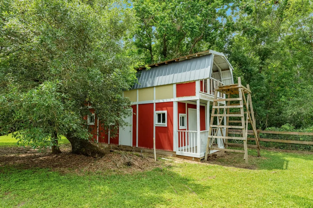 19819 County Road 684a Sweeny, TX 77480