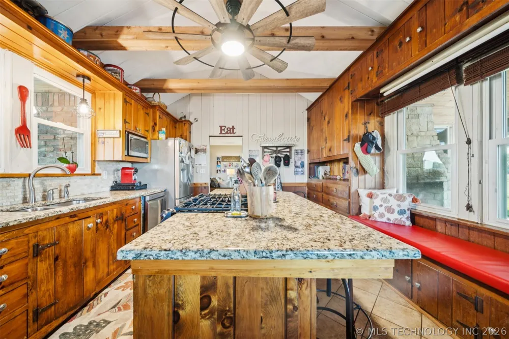 19190 W 6th Street Haskell, OK 74436