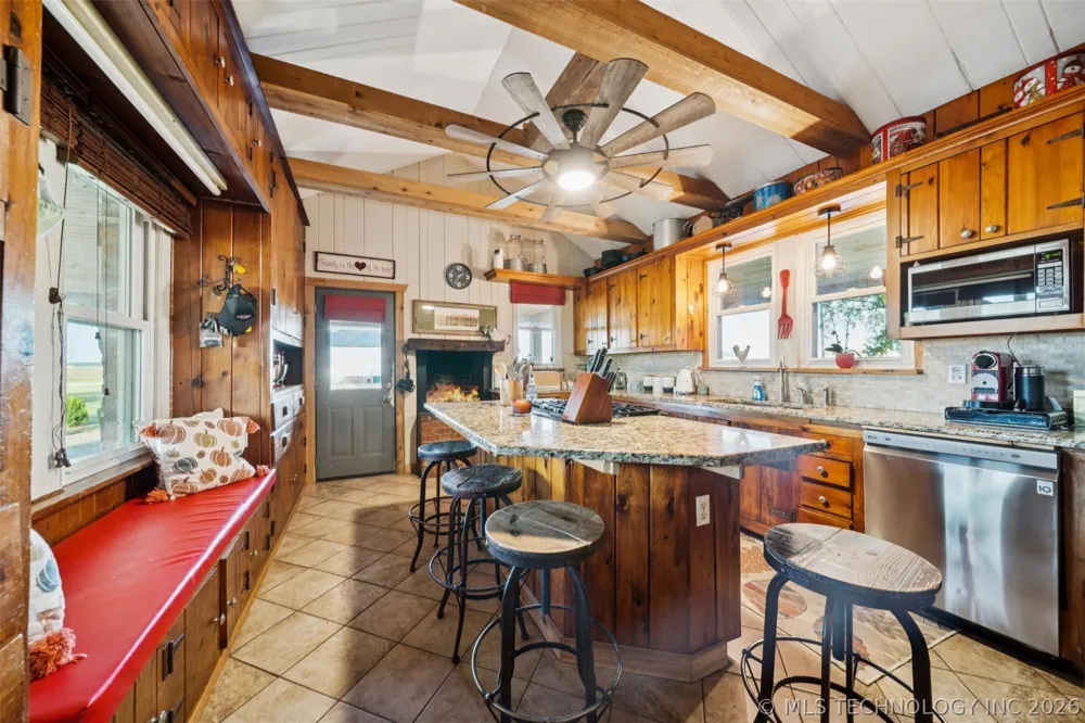 19190 W 6th Street Haskell, OK 74436