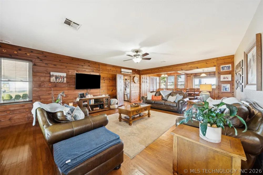 19190 W 6th Street Haskell, OK 74436