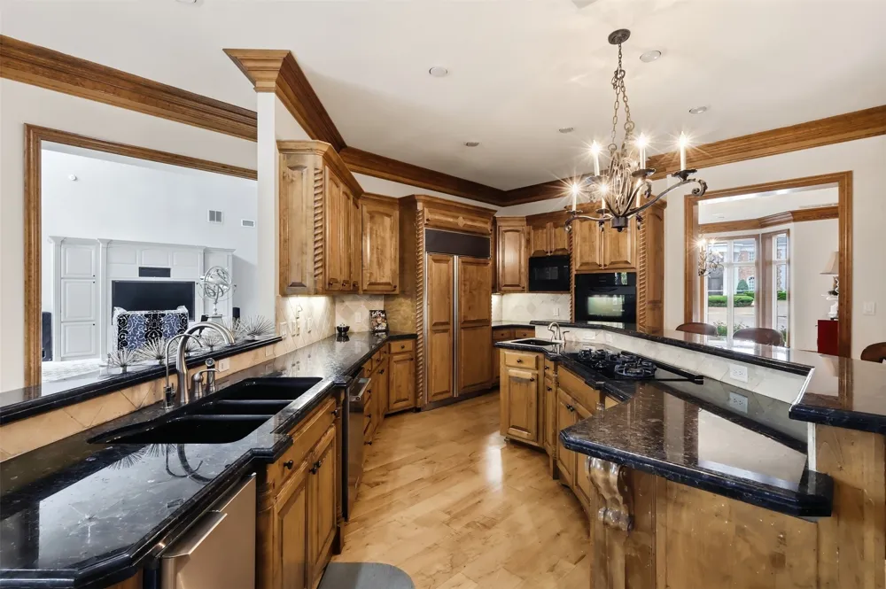 503 Greenhill Park Avenue Mt Pleasant, TX 75455
