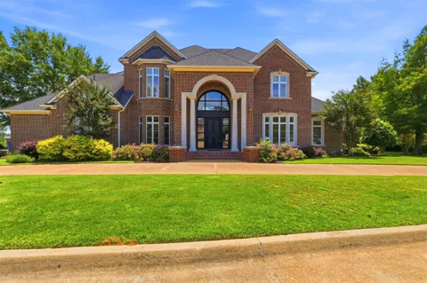 503 Greenhill Park Avenue