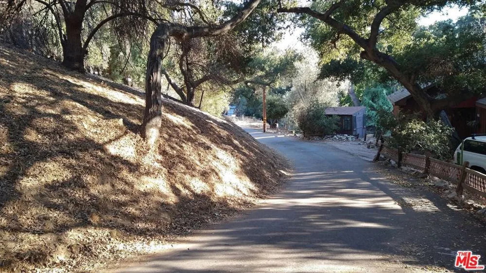 12300 SPRING TRAIL Sylmar, CA 91342