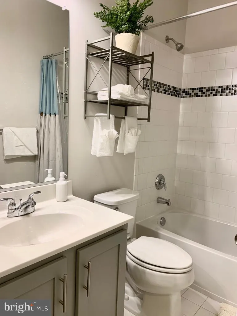 118 VANGUARD LANE Annapolis, MD 21401