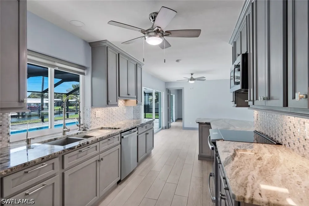 SE 1st Avenue Cape Coral, FL 33904