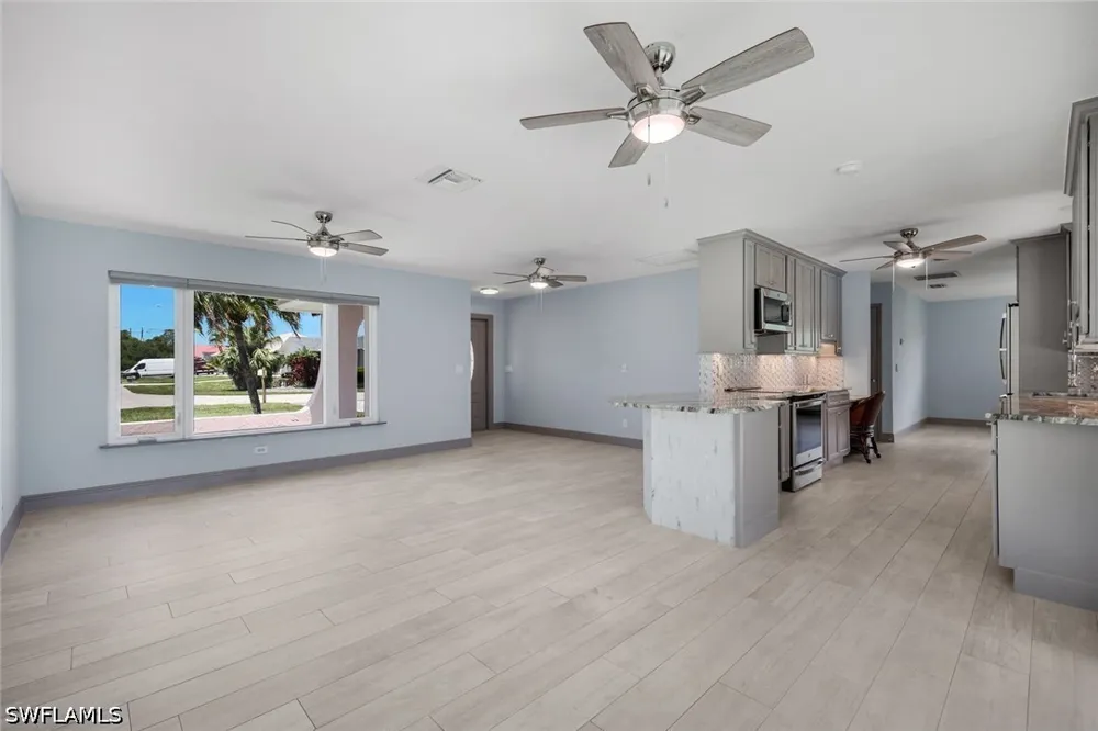 SE 1st Avenue Cape Coral, FL 33904