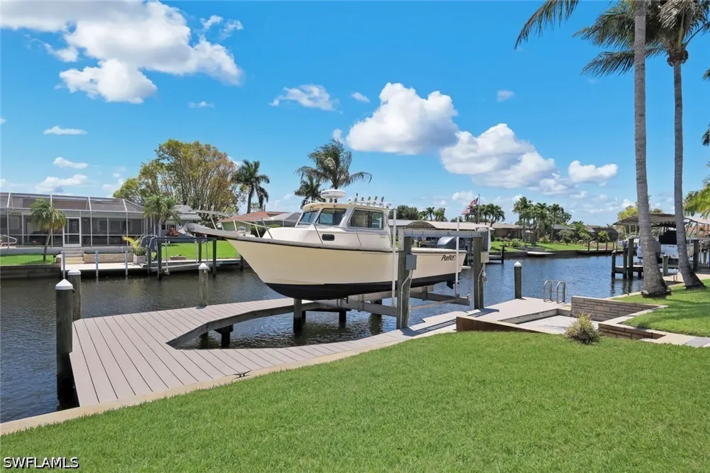 SE 1st Avenue Cape Coral, FL 33904
