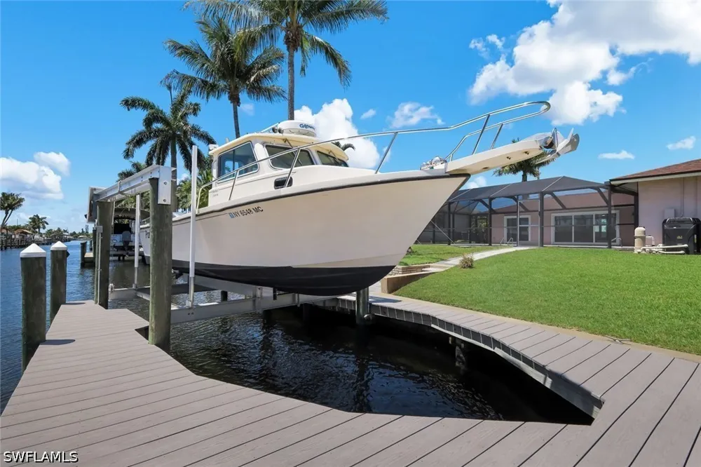 SE 1st Avenue Cape Coral, FL 33904