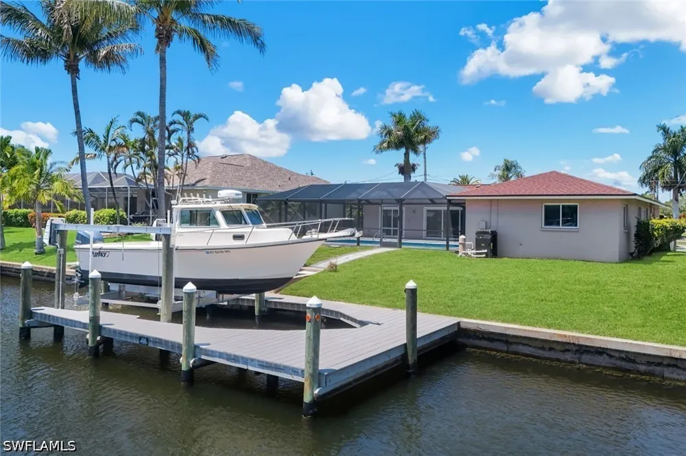 SE 1st Avenue Cape Coral, FL 33904