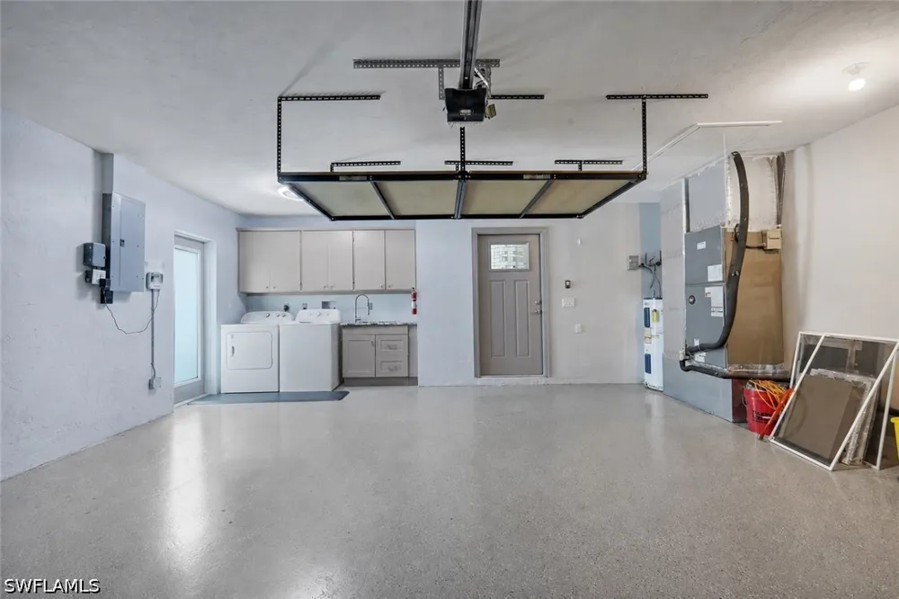 SE 1st Avenue Cape Coral, FL 33904