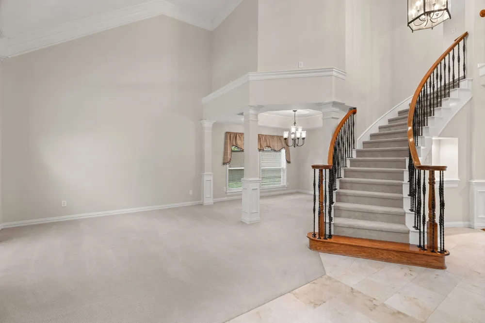 210 Highland Oaks Circle Southlake, TX 76092