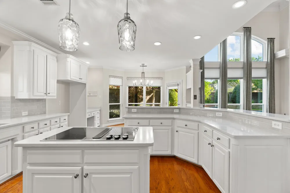 210 Highland Oaks Circle Southlake, TX 76092