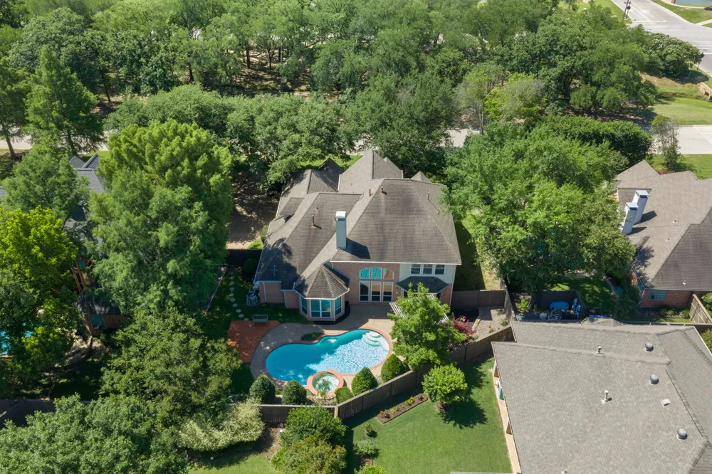 210 Highland Oaks Circle Southlake, TX 76092