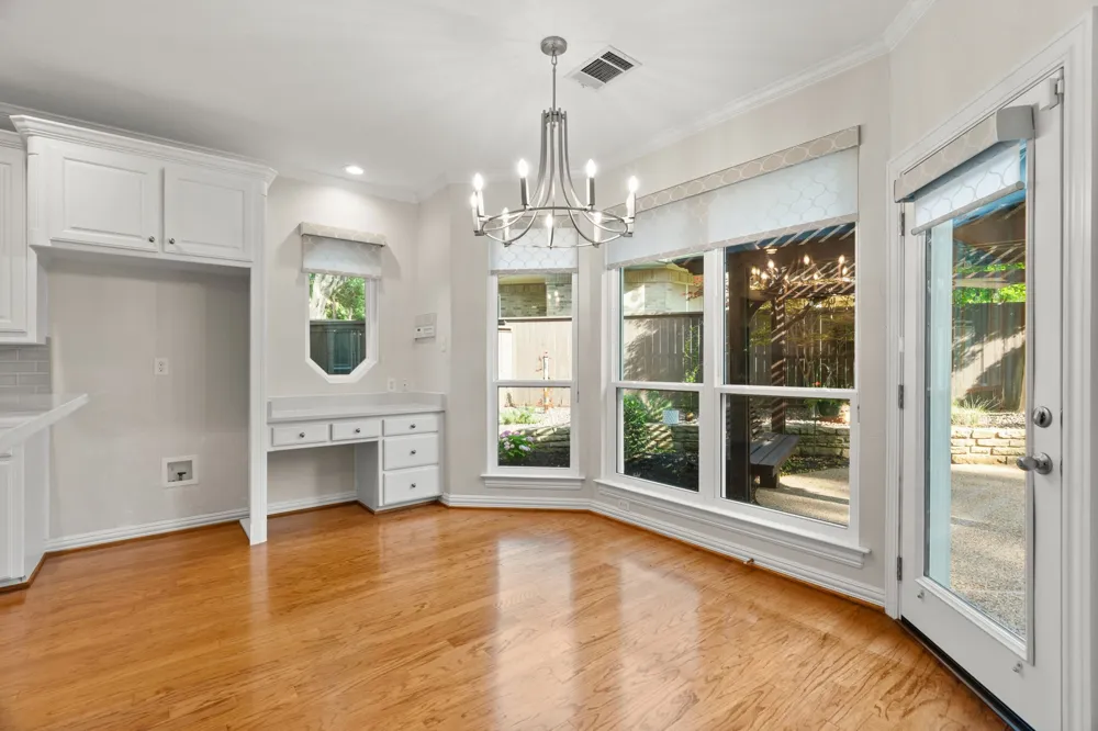 210 Highland Oaks Circle Southlake, TX 76092