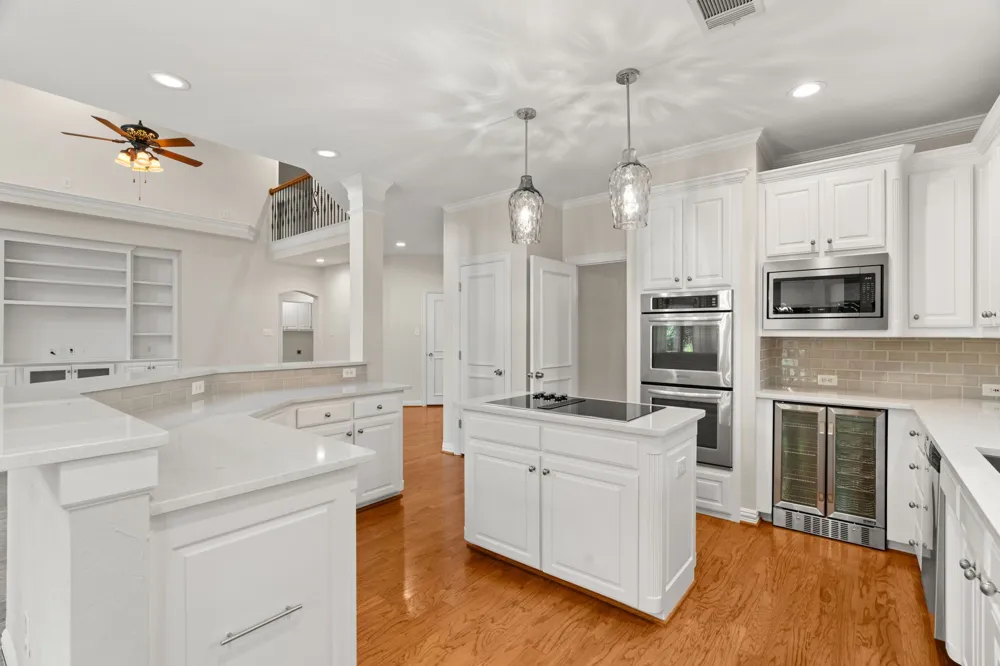 210 Highland Oaks Circle Southlake, TX 76092