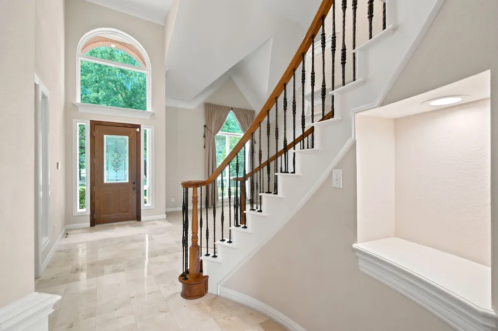 210 Highland Oaks Circle Southlake, TX 76092