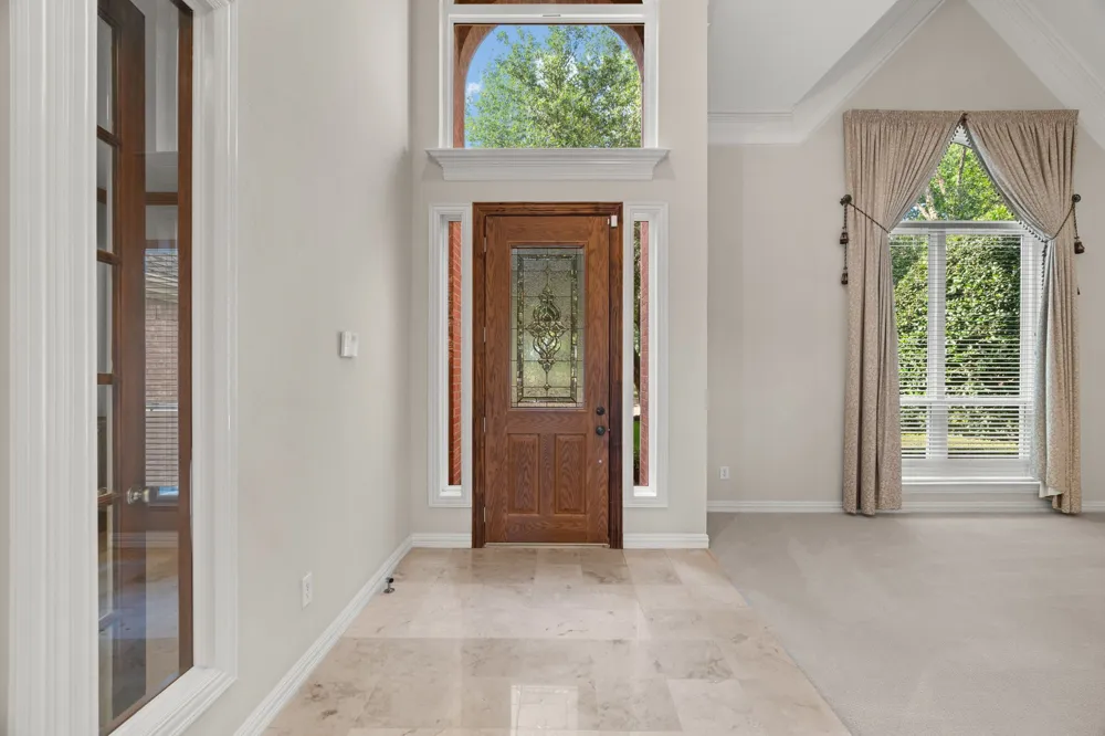 210 Highland Oaks Circle Southlake, TX 76092