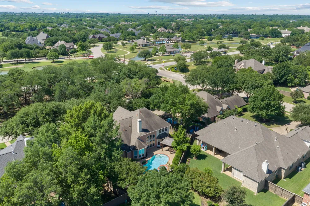 210 Highland Oaks Circle Southlake, TX 76092
