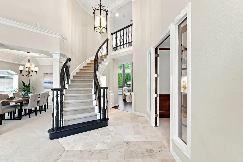 210 Highland Oaks Circle Southlake, TX 76092