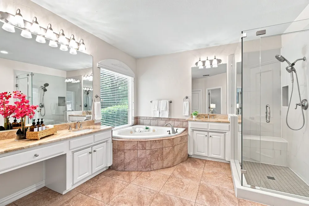 210 Highland Oaks Circle Southlake, TX 76092