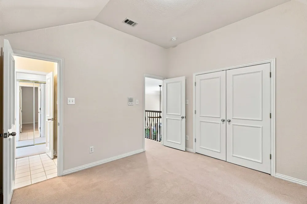 210 Highland Oaks Circle Southlake, TX 76092