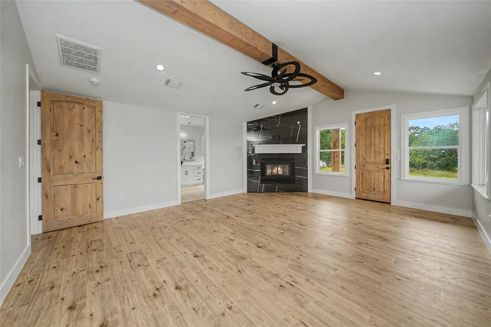 16888 S FM 4 Santo, TX 76472