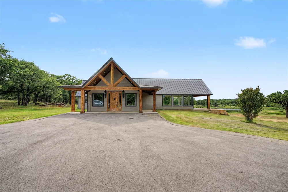 16888 S FM 4 Santo, TX 76472