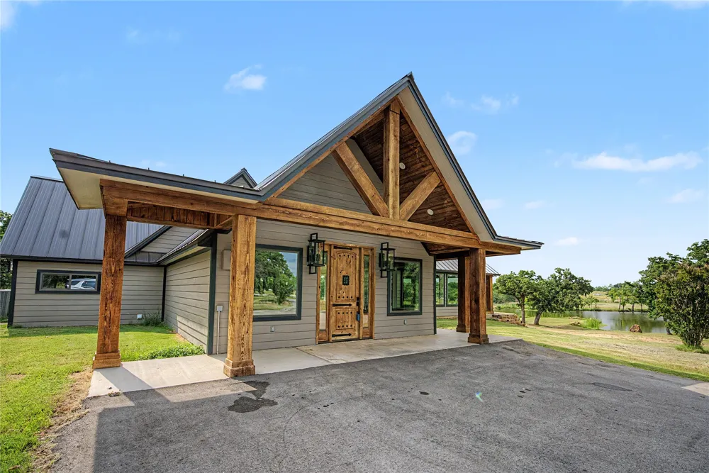 16888 S FM 4 Santo, TX 76472