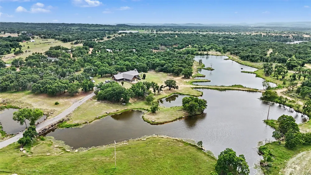 16888 S FM 4 Santo, TX 76472