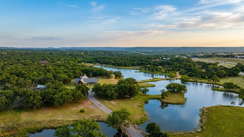 16888 S FM 4 Santo, TX 76472