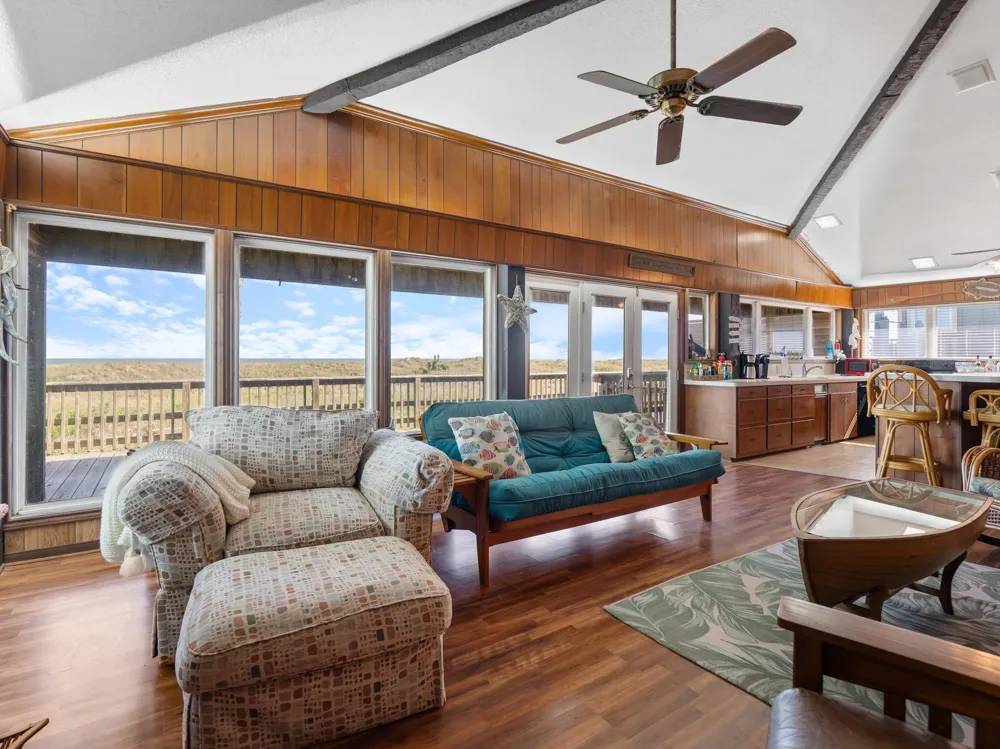 342 Beachfront Drive Matagorda, TX 77457