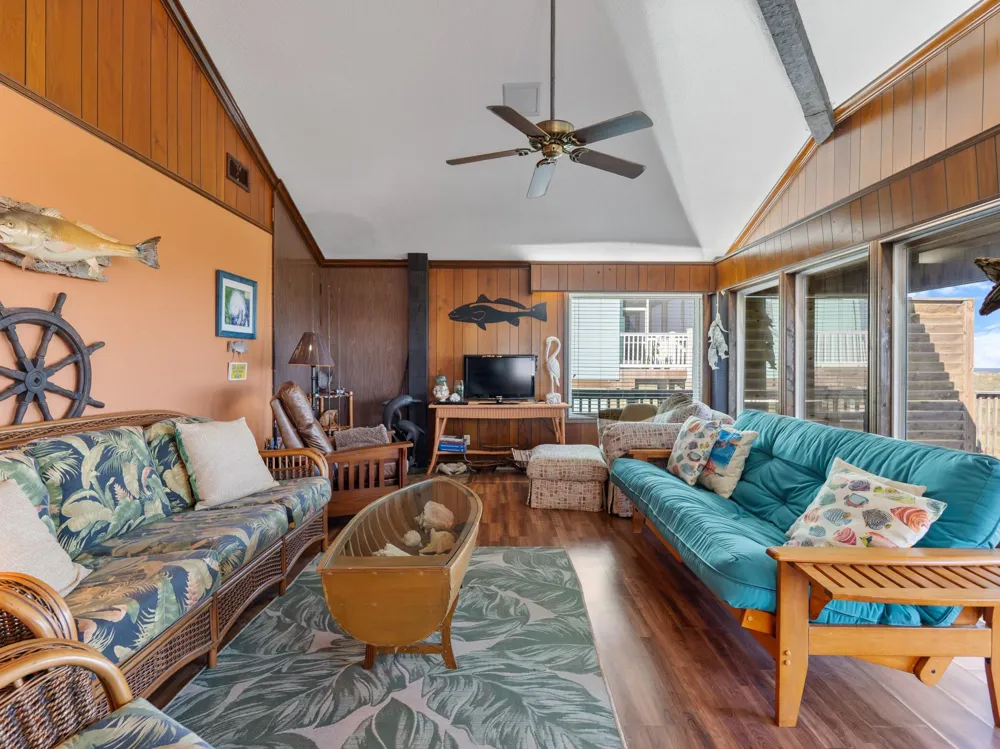 342 Beachfront Drive Matagorda, TX 77457