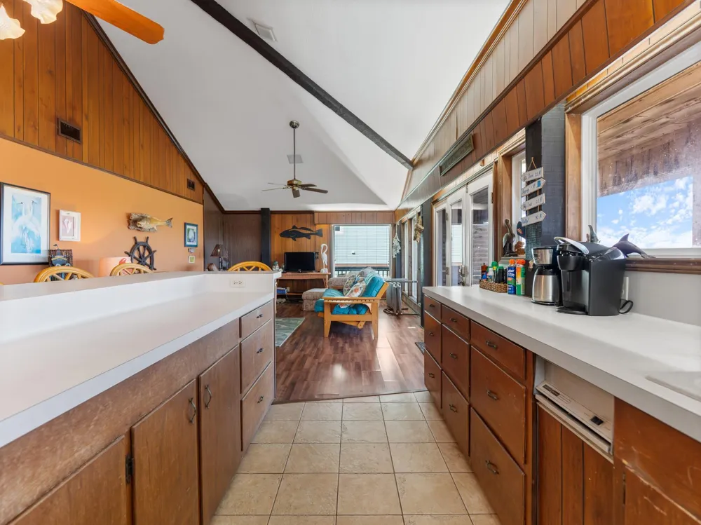342 Beachfront Drive Matagorda, TX 77457