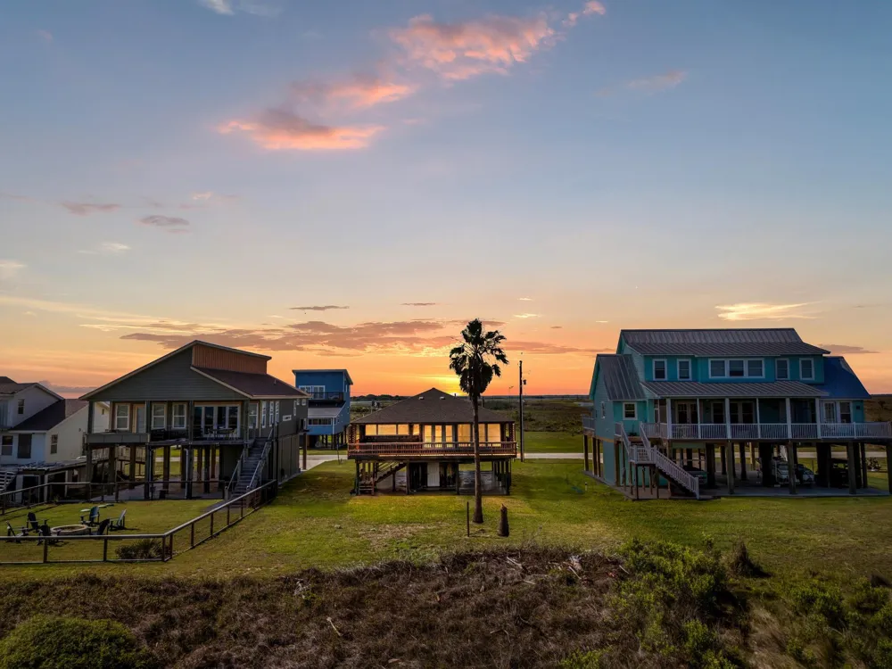342 Beachfront Drive Matagorda, TX 77457