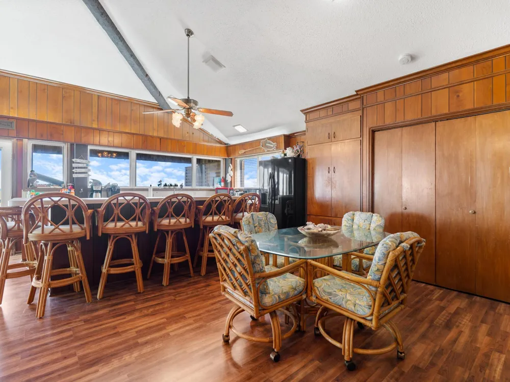 342 Beachfront Drive Matagorda, TX 77457