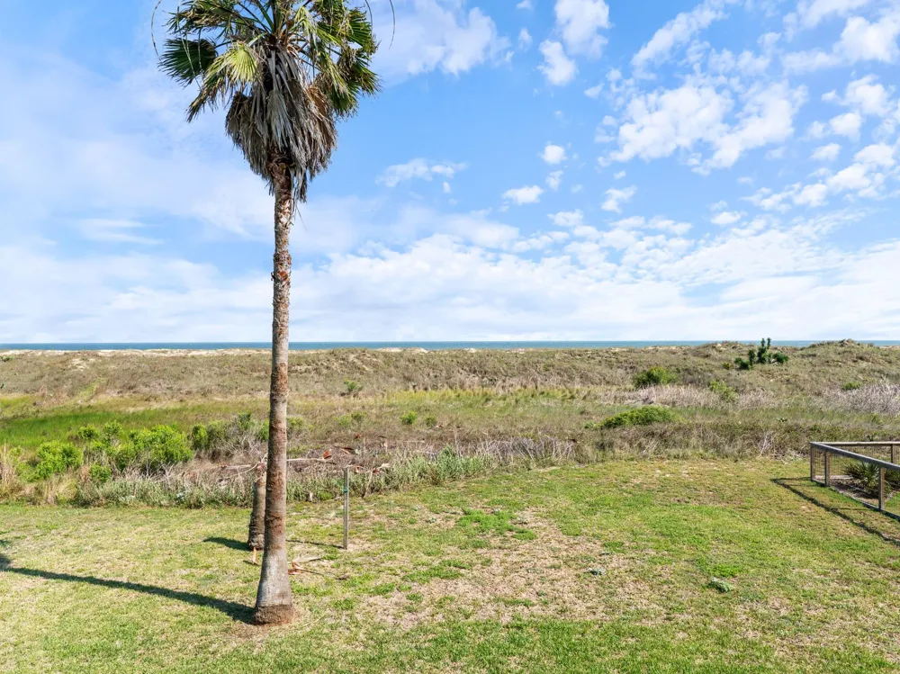 342 Beachfront Drive Matagorda, TX 77457