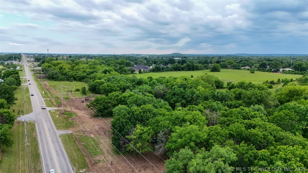 4 S Elwood Avenue Glenpool, OK 74033