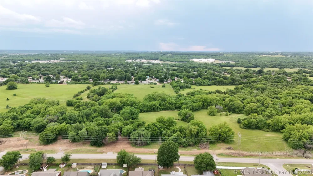 4 S Elwood Avenue Glenpool, OK 74033