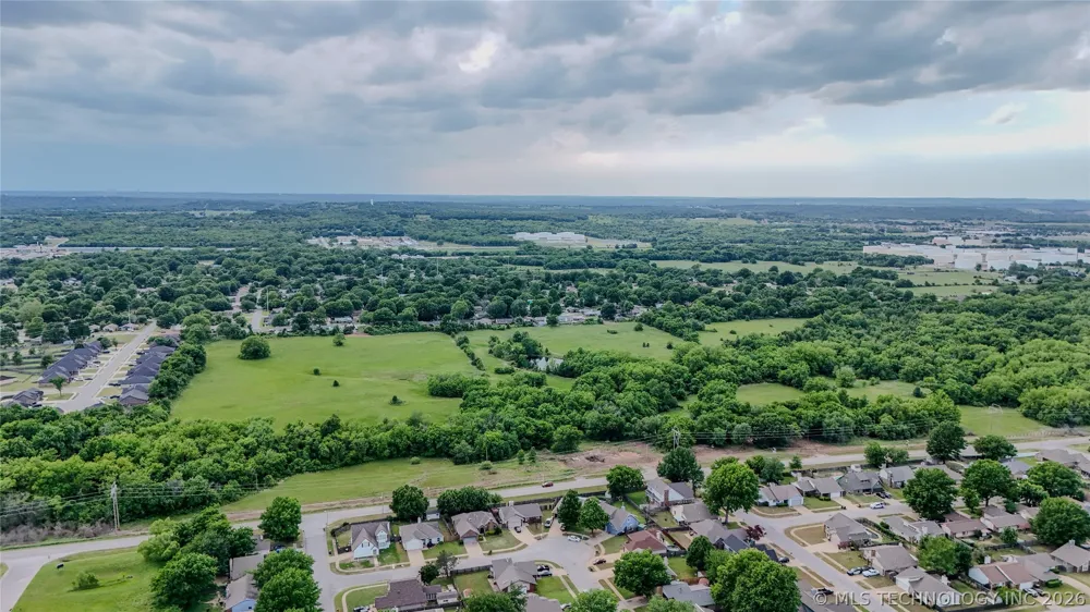 4 S Elwood Avenue Glenpool, OK 74033