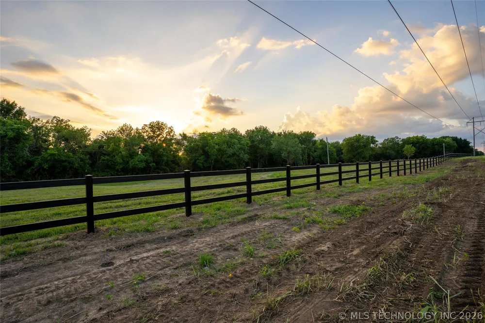 4 S Elwood Avenue Glenpool, OK 74033