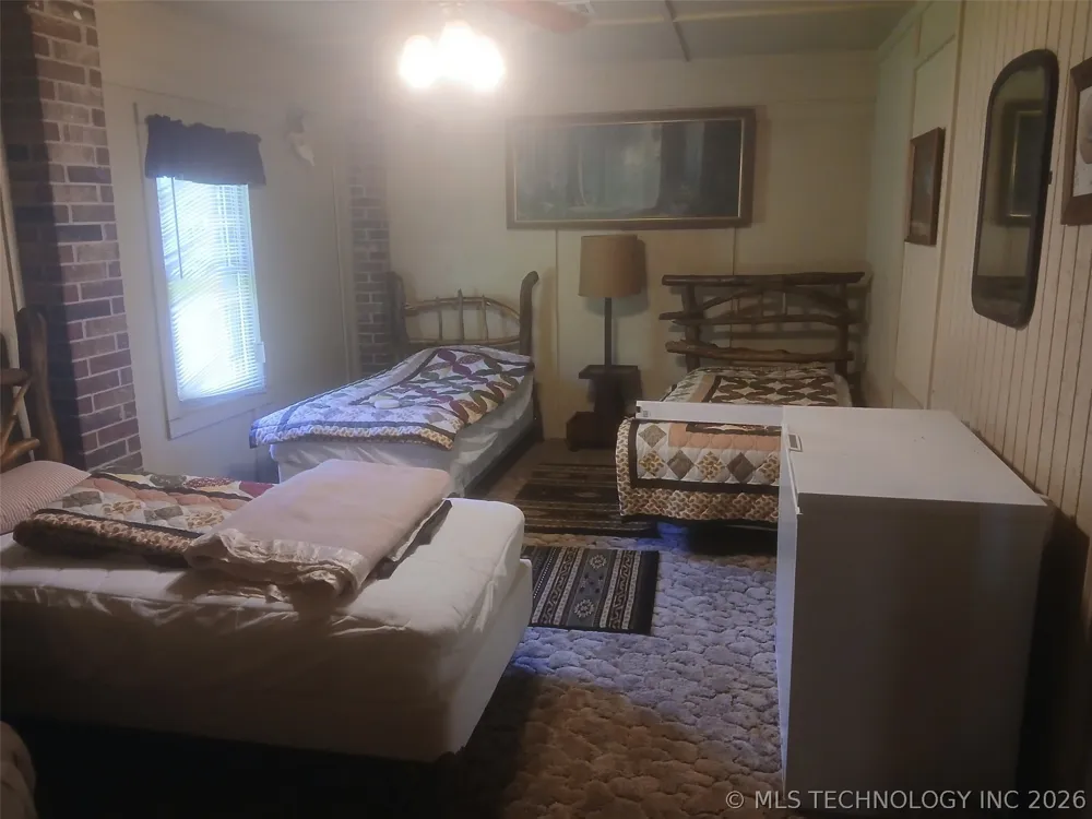 2644 548 ROAD Tahlequah, OK 74464