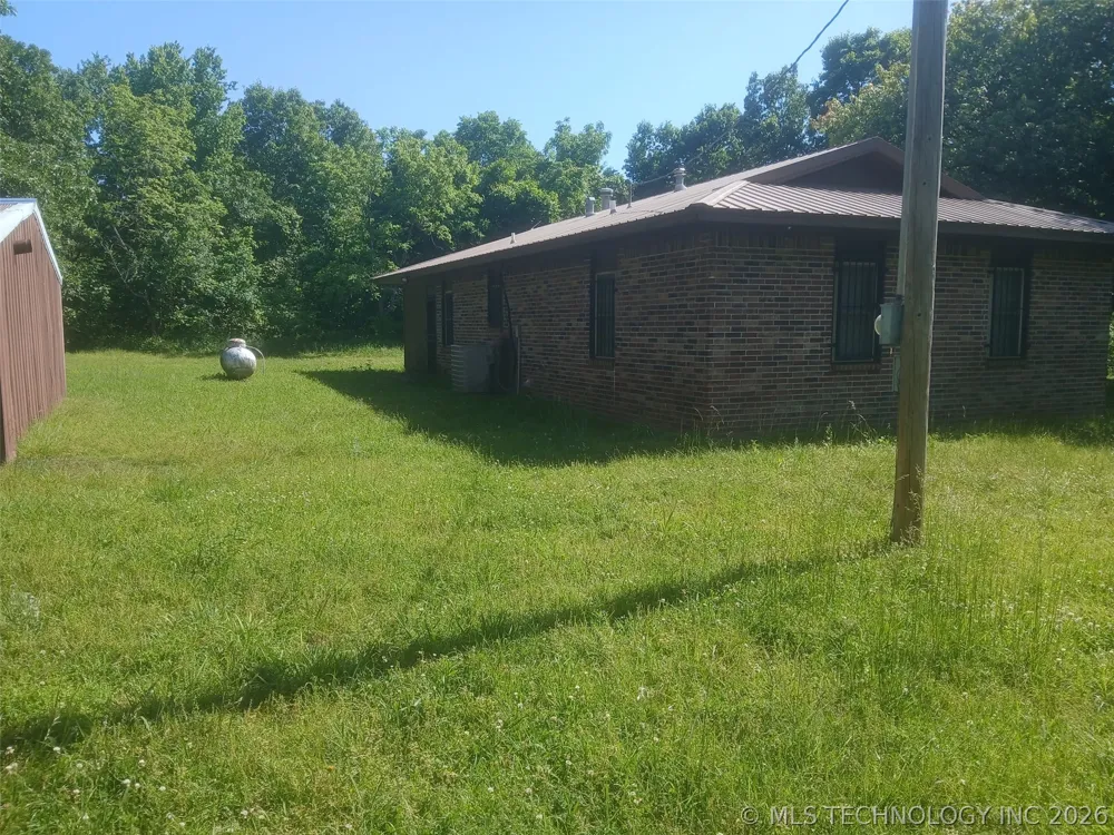 2644 548 ROAD Tahlequah, OK 74464