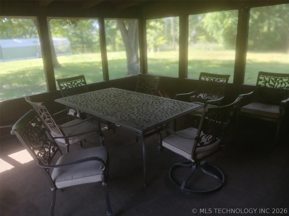2644 548 ROAD Tahlequah, OK 74464